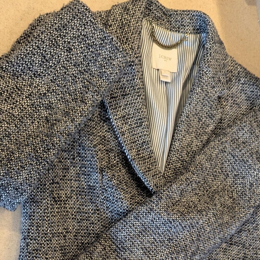 Classic Woman's J CREW Black/white Wool Blend Shell Coat size 6, RN 77388